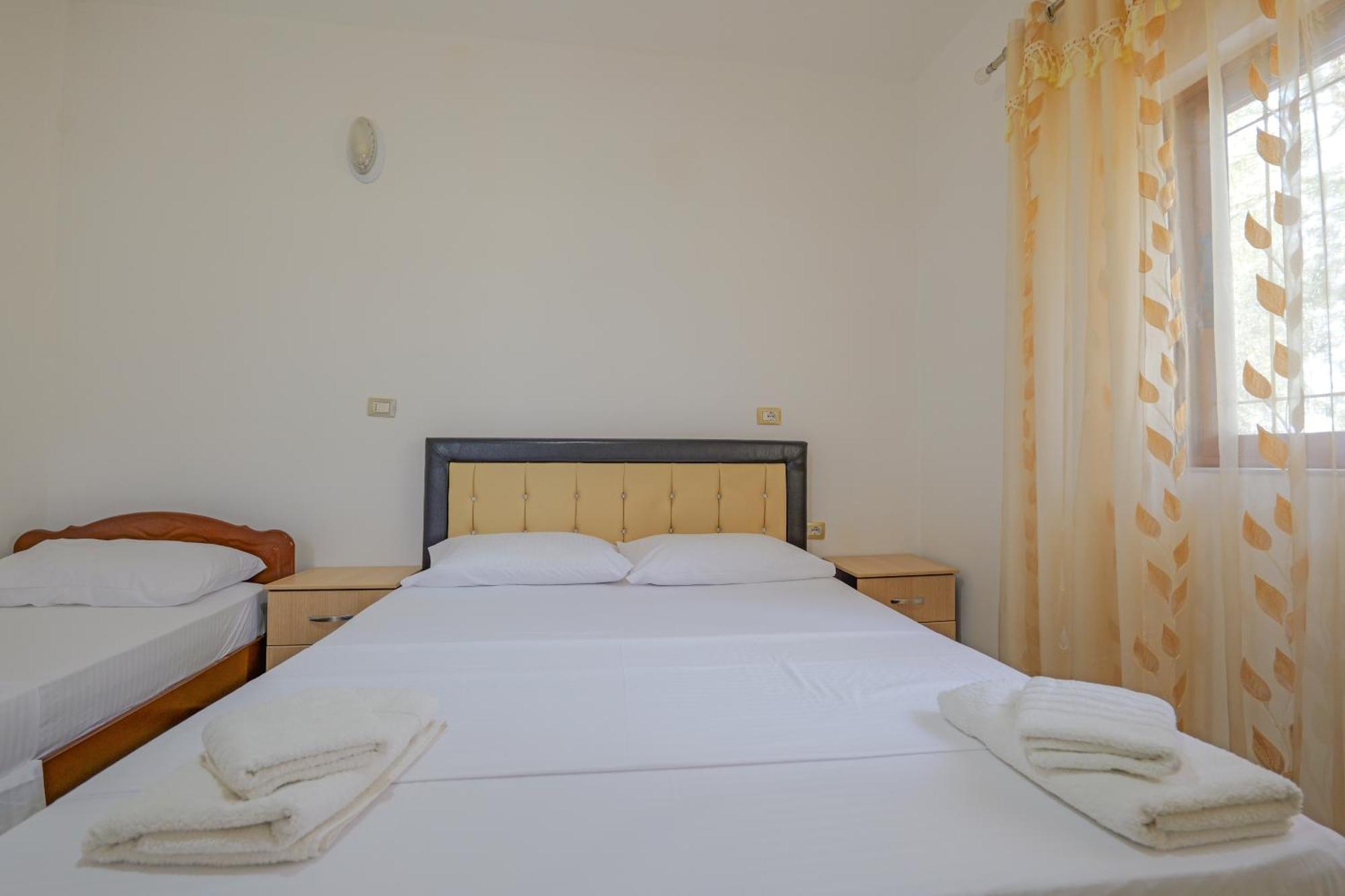 Brahimi Guest House Ksamil Exteriér fotografie