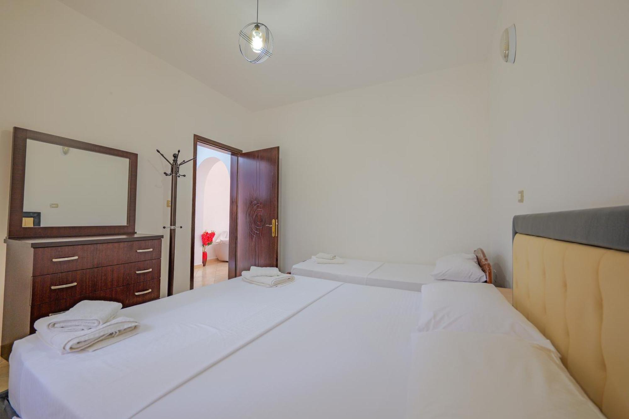 Brahimi Guest House Ksamil Exteriér fotografie