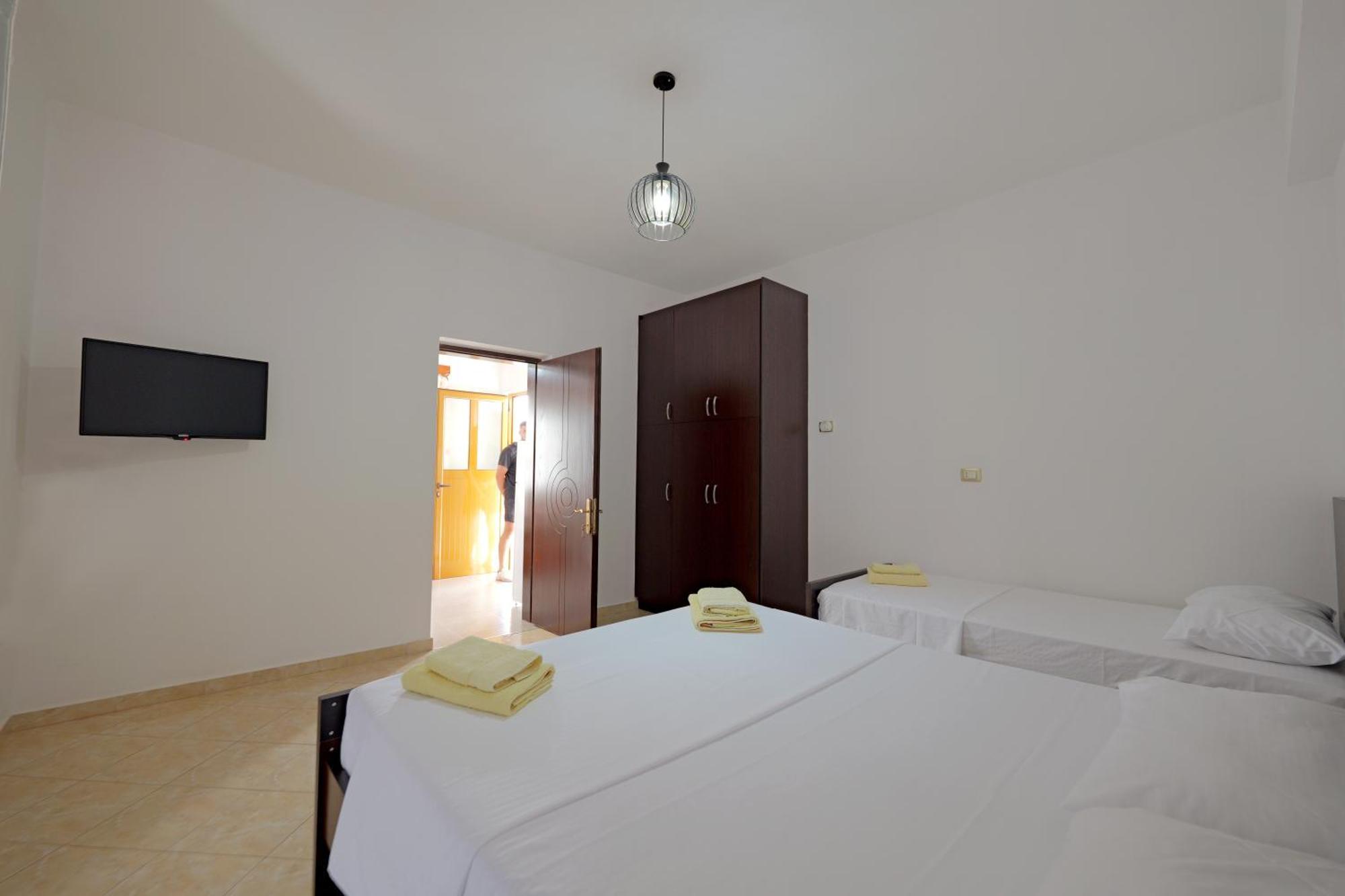 Brahimi Guest House Ksamil Exteriér fotografie