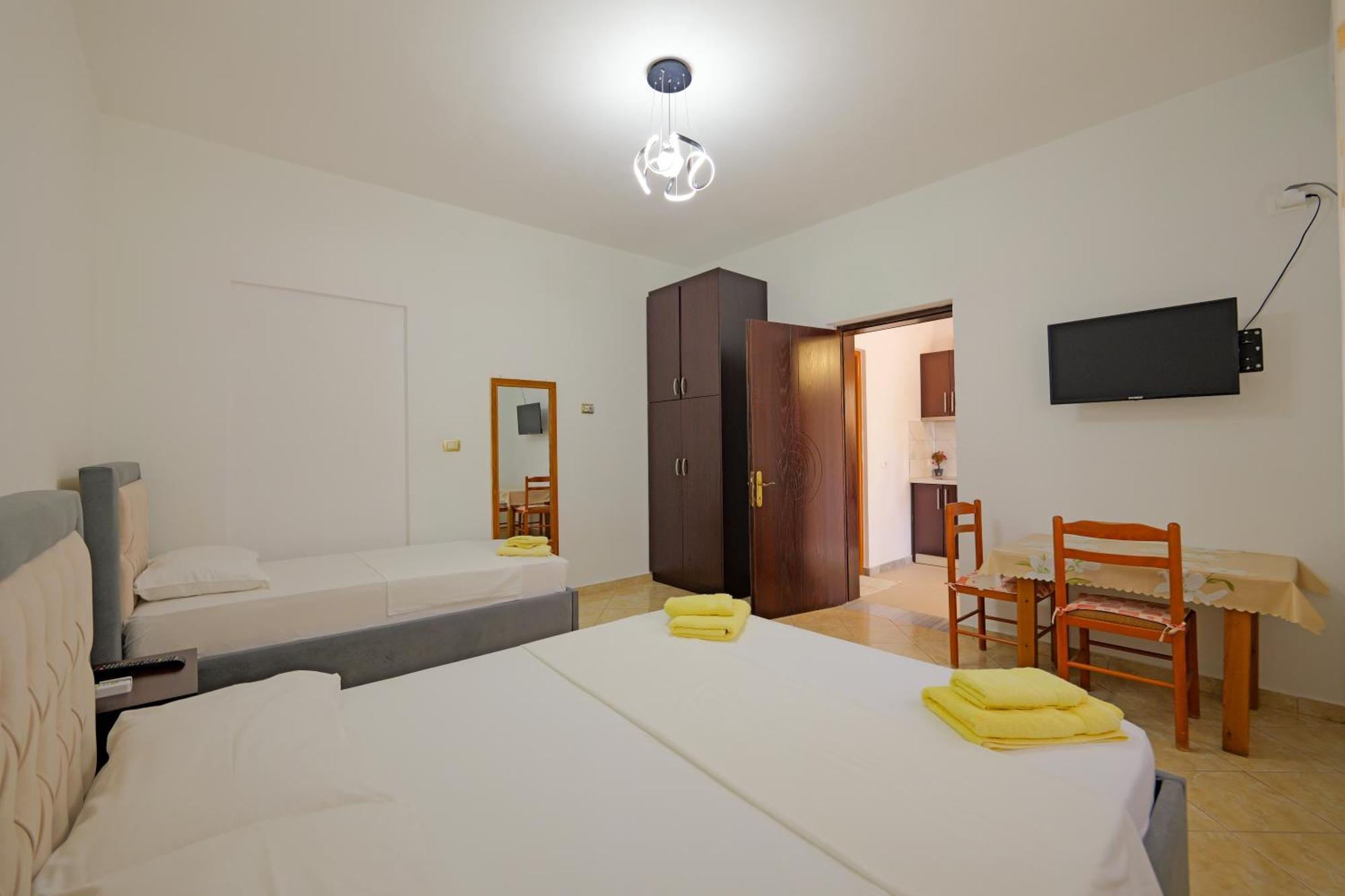 Brahimi Guest House Ksamil Exteriér fotografie