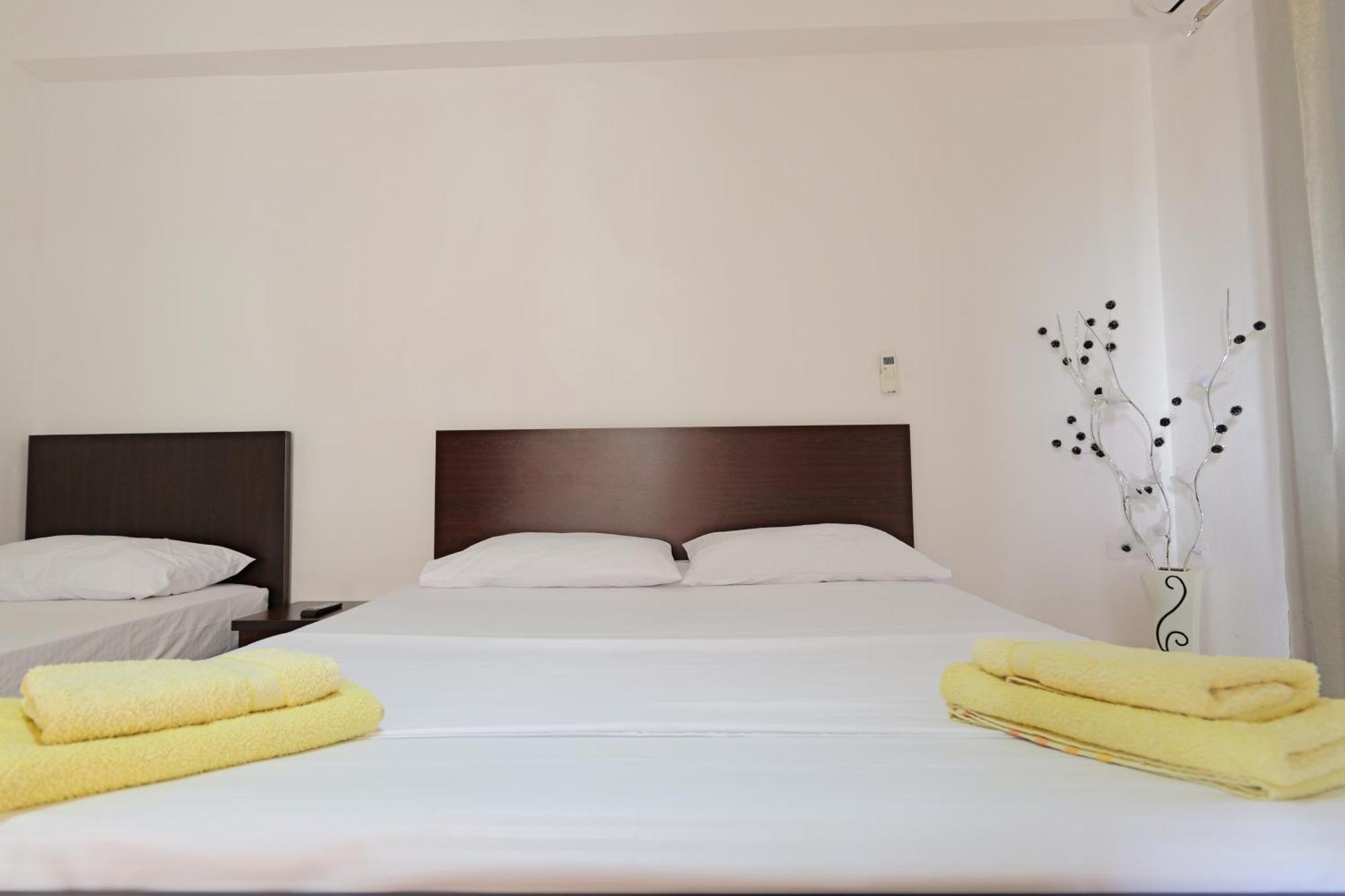 Brahimi Guest House Ksamil Exteriér fotografie