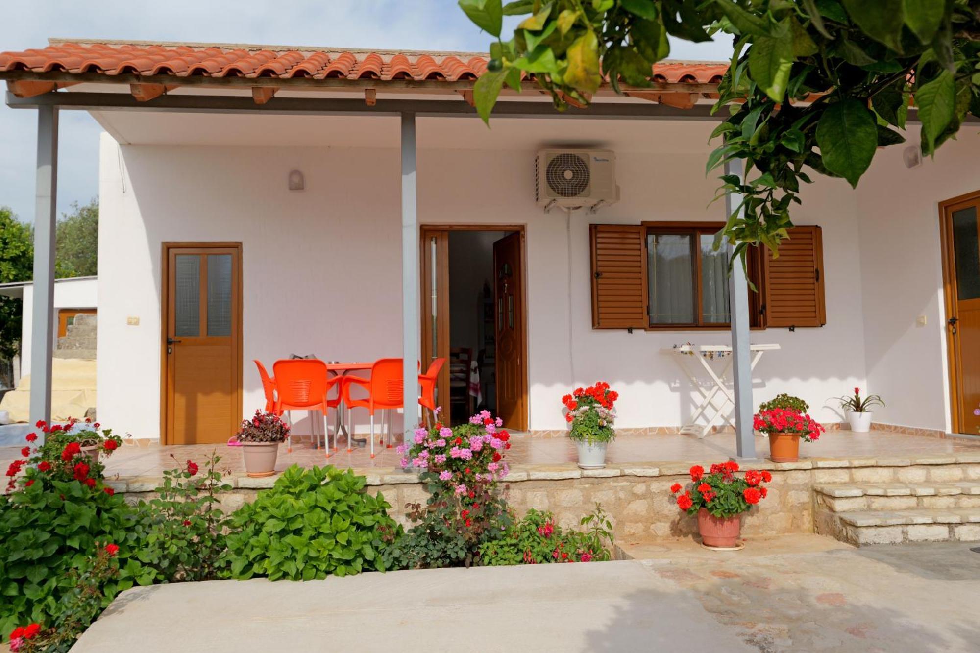 Brahimi Guest House Ksamil Exteriér fotografie