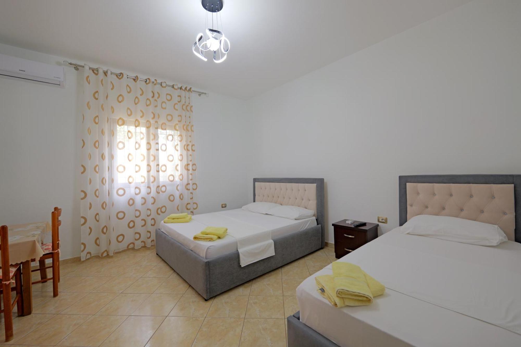 Brahimi Guest House Ksamil Exteriér fotografie